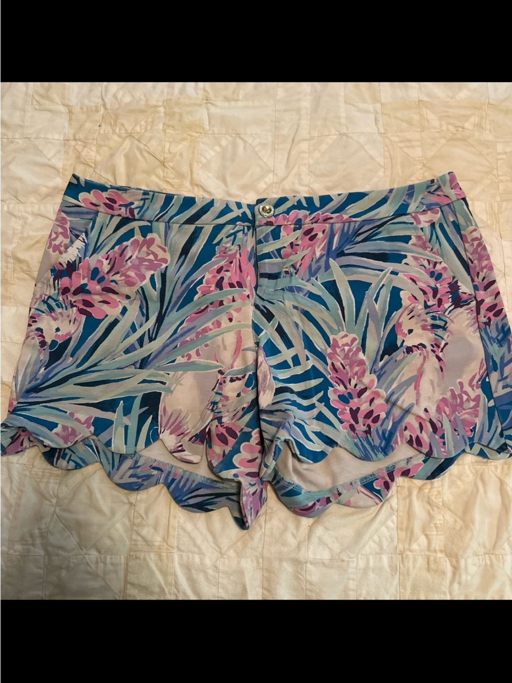 Lilly Pulitzer Blue & Pink Tropical Scallop-Hem Shorts
